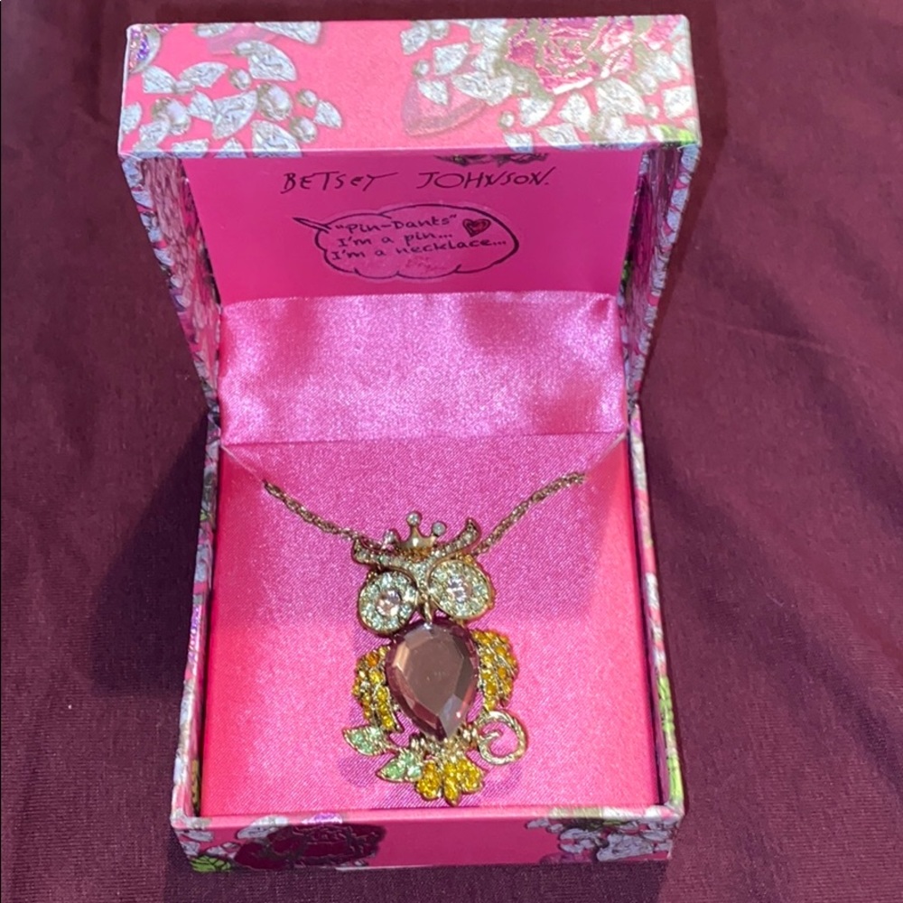 NIB Betsey Johnson Owl Necklace / Brooch